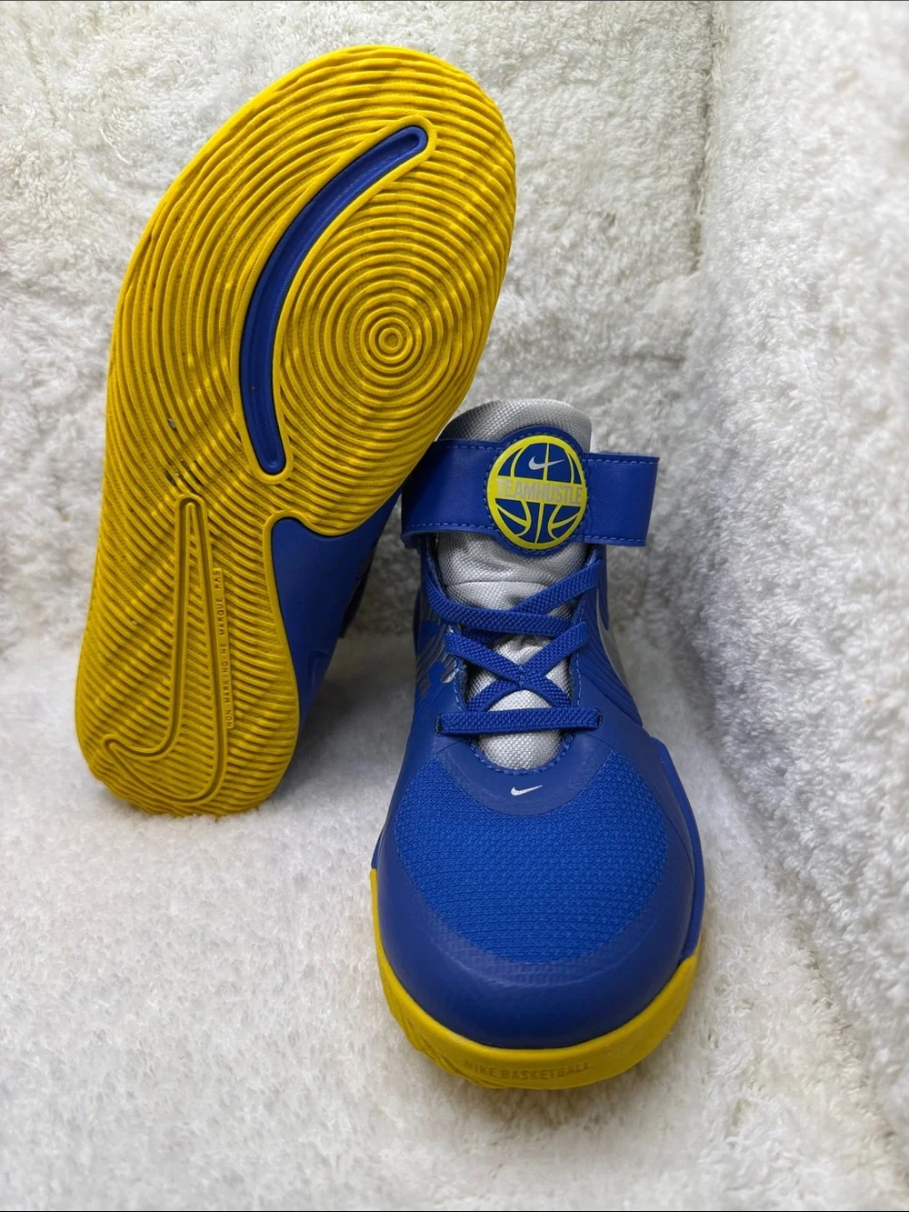 Nike Team Hustle D9 PS High-Top Basketball Sneakers